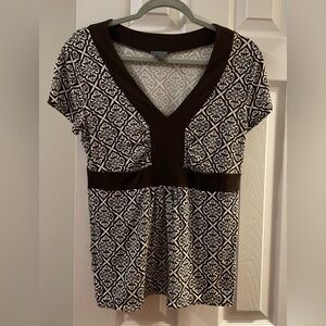 Women’s Medium Ann Taylor Brown Blue and White V Neck